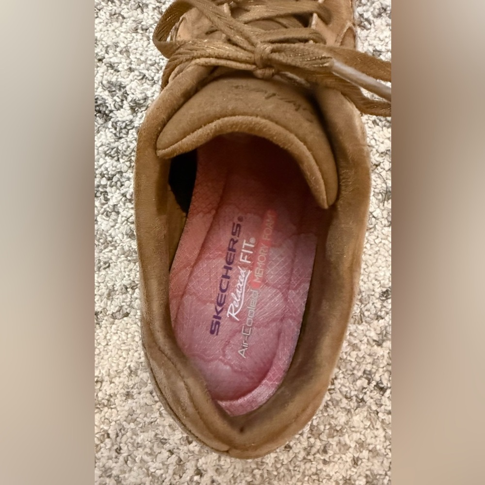 Skechers Relaxed Fit Memory Foam Tan Shoes Sz 9 - Picture 6 of 8
